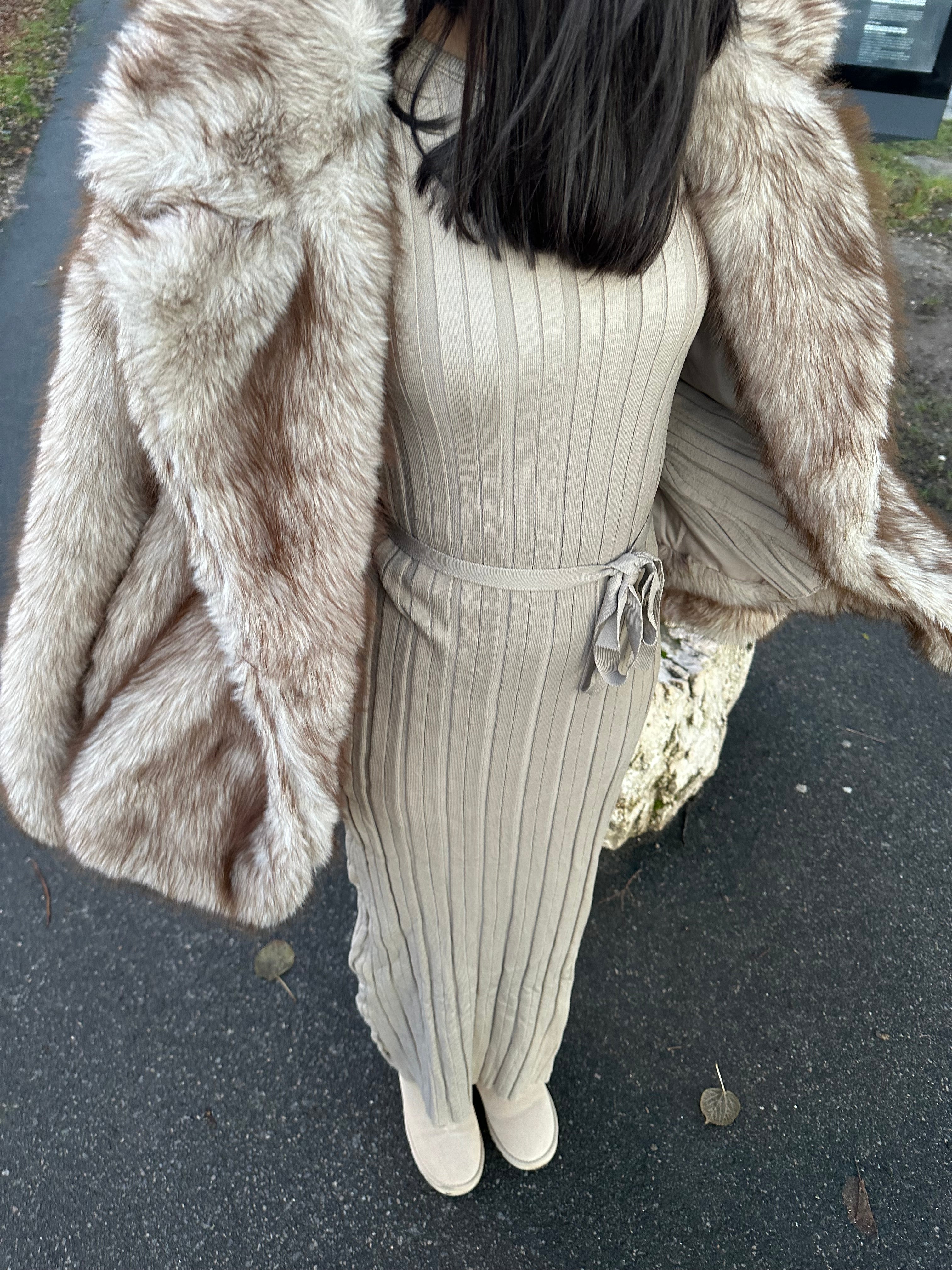 Robe en maille coupe ajourée