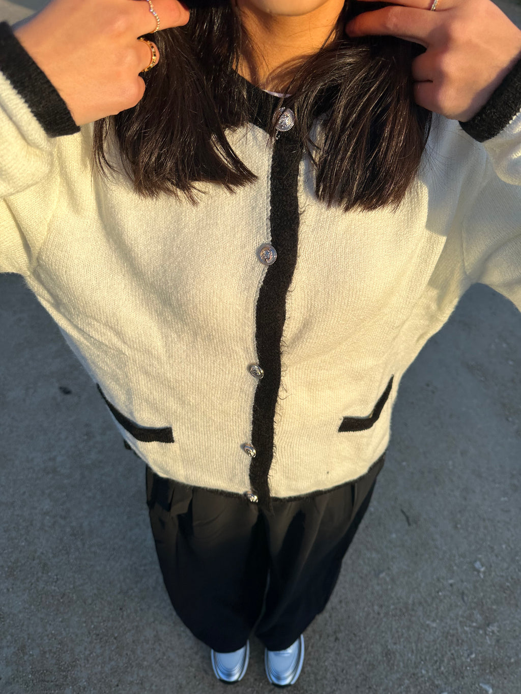 Cardigan en maille bicolore