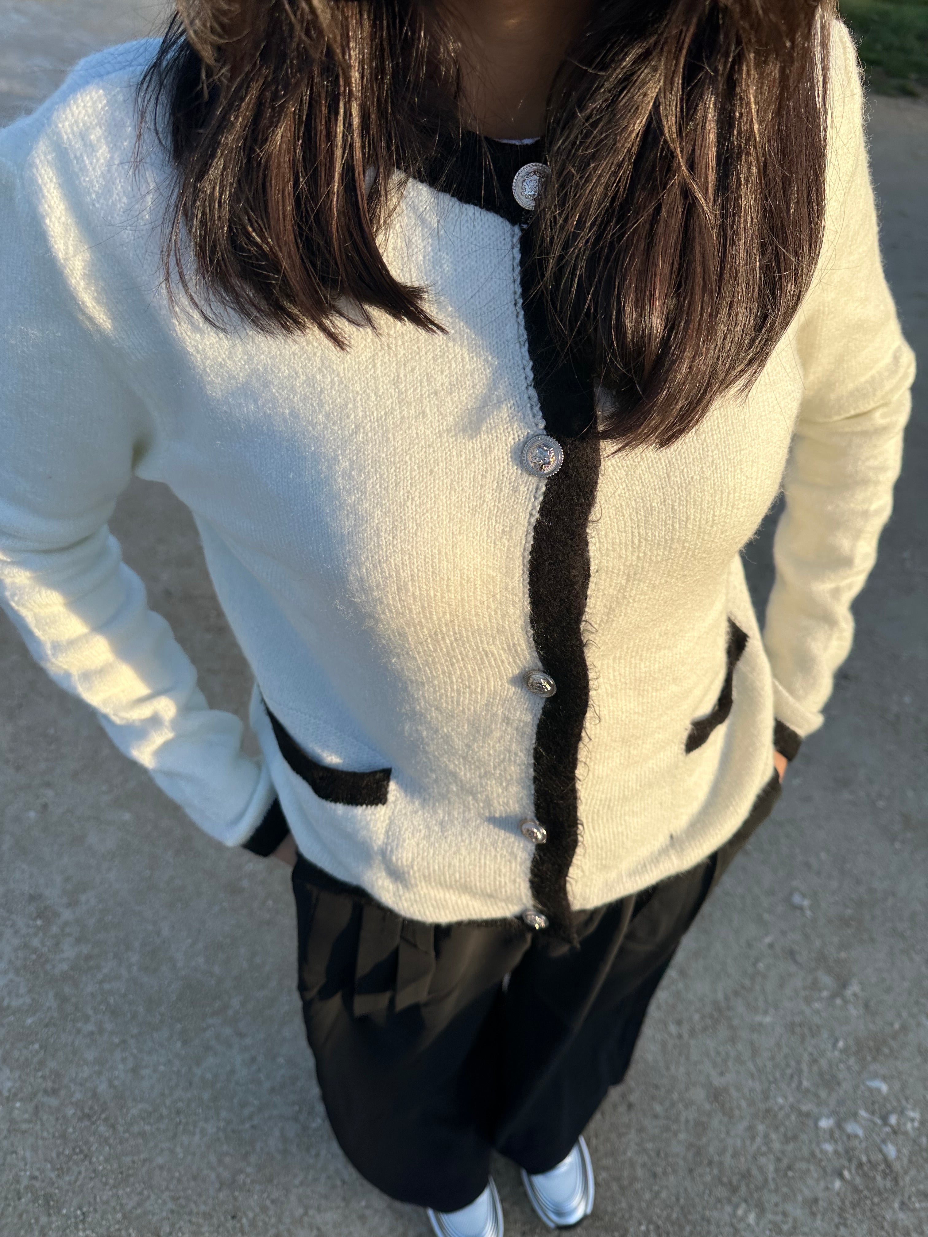 Cardigan en maille bicolore